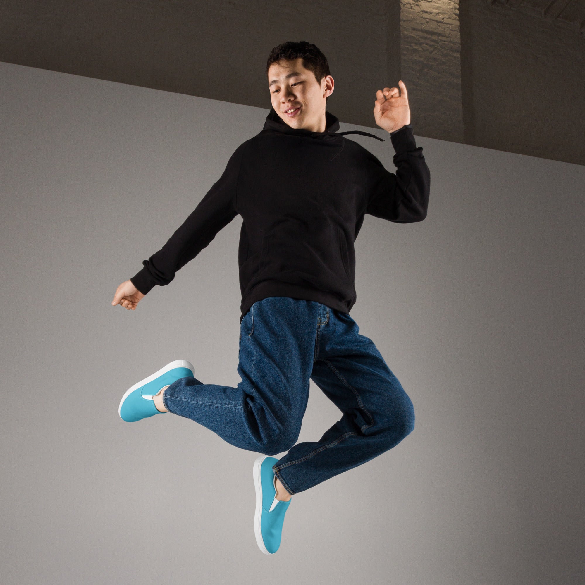 DriftLine Sneakers - ClotheNest