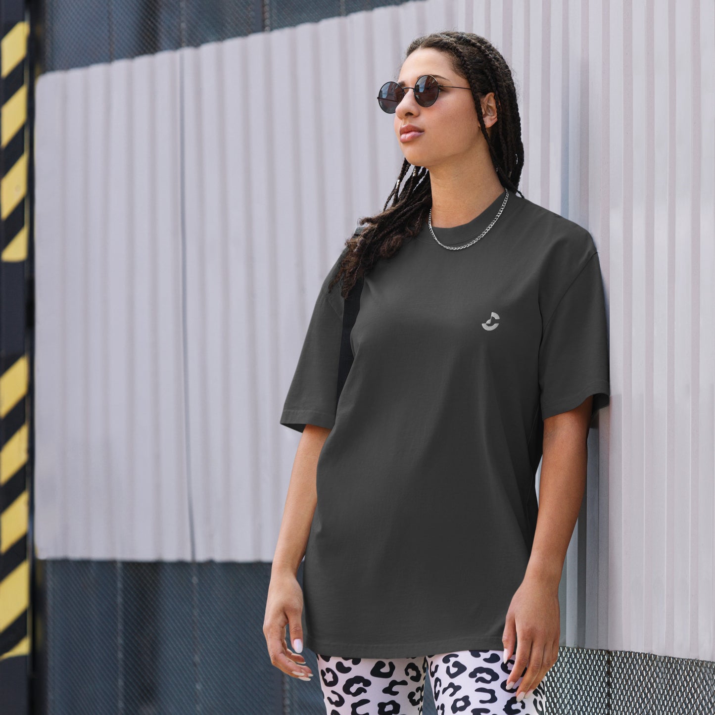 Unisex Oversized faded t-shirt - ClotheNest