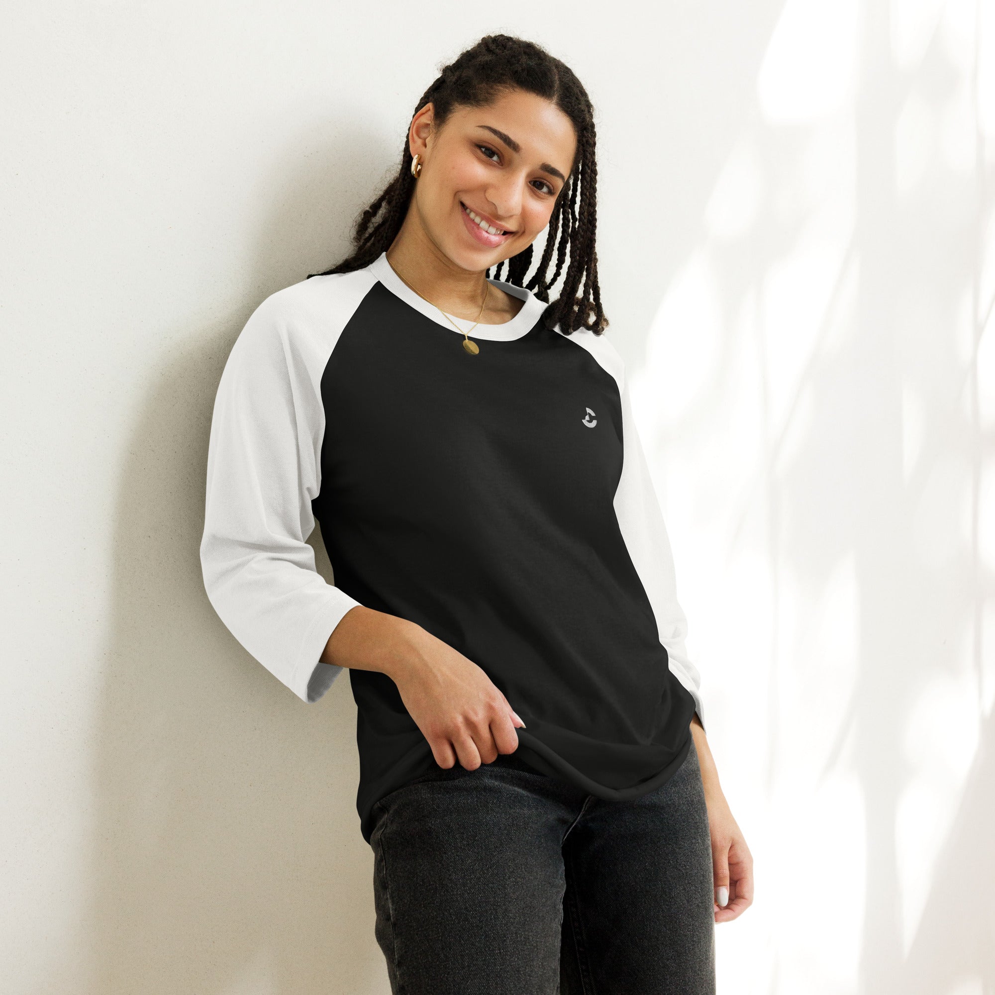 Unisex 3/4 Sleeve Raglan Shirt - ClotheNest