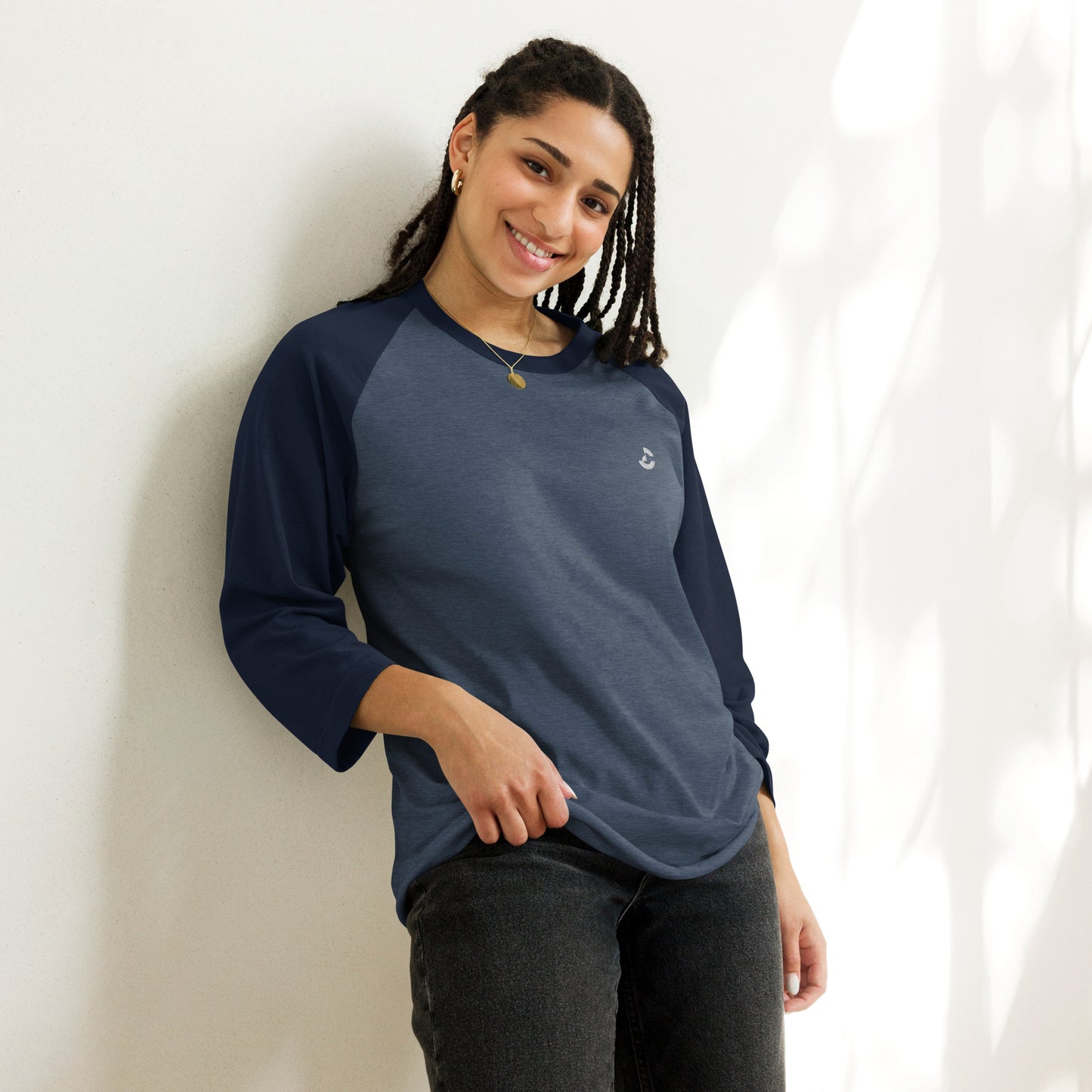 Unisex 3/4 Sleeve Raglan Shirt - ClotheNest