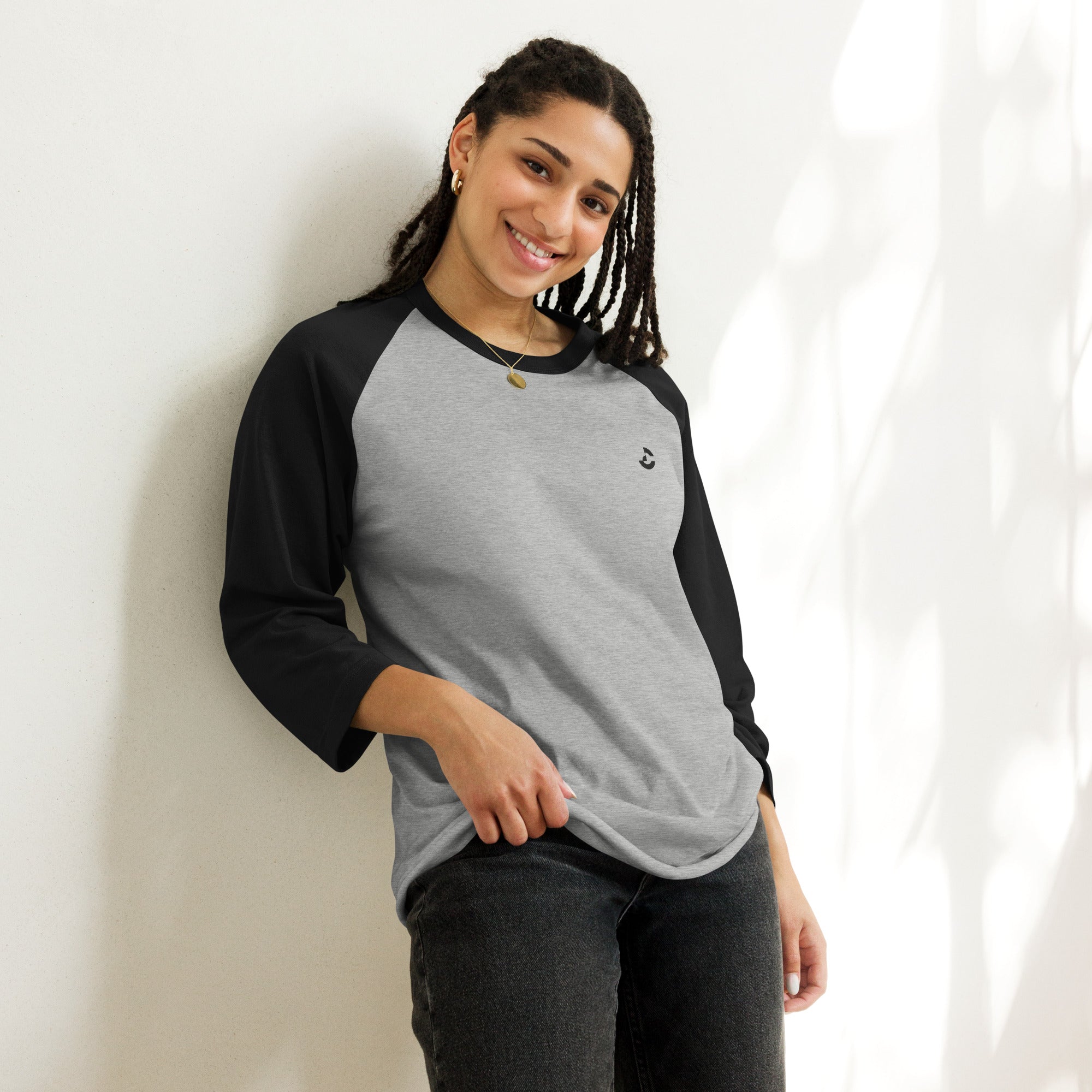 Unisex 3/4 Sleeve Raglan Shirt - ClotheNest