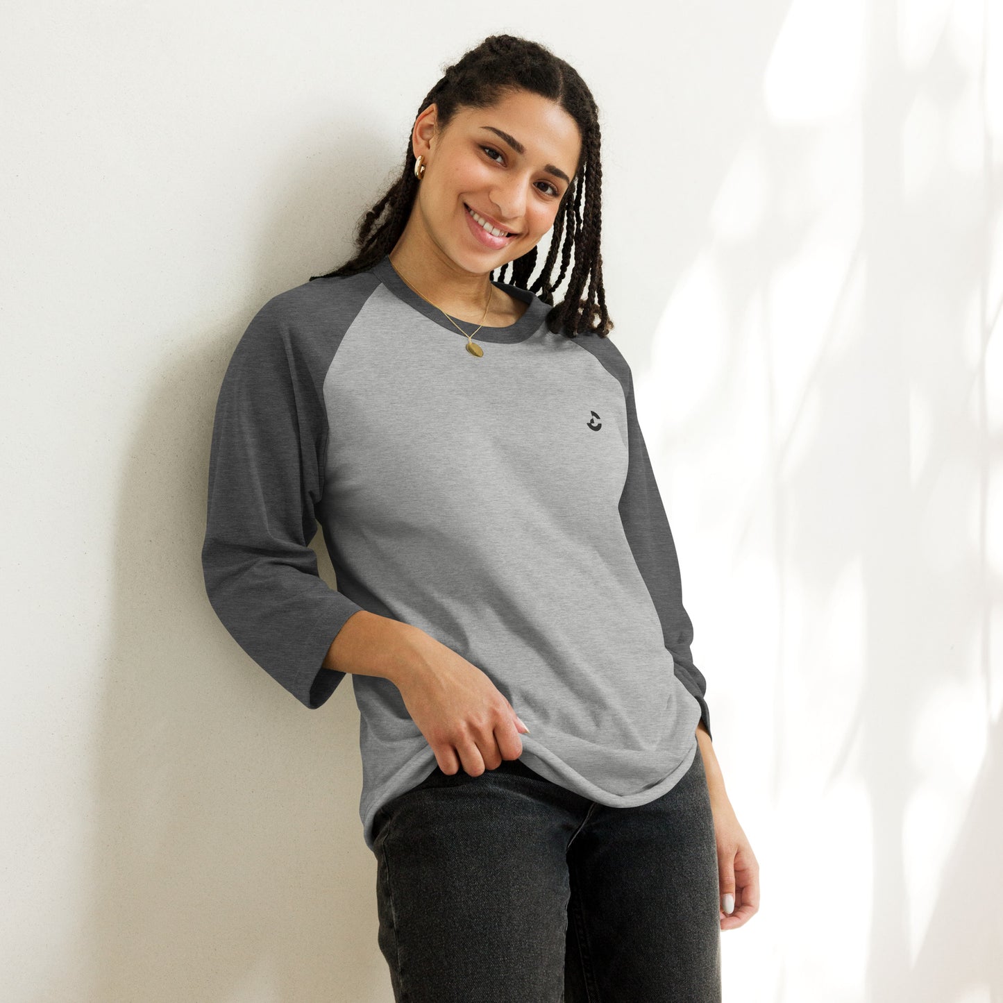 Unisex 3/4 Sleeve Raglan Shirt - ClotheNest